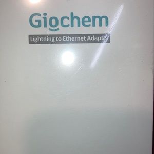 Adapter for apple iPad & iPhone